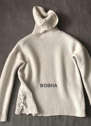 Свитер с высоким воротником