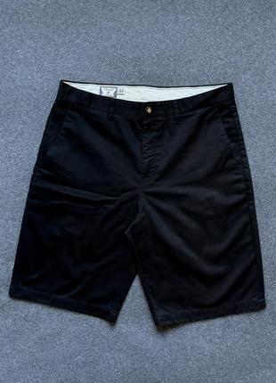 Черные, стильные, удлиненные шорты volcom