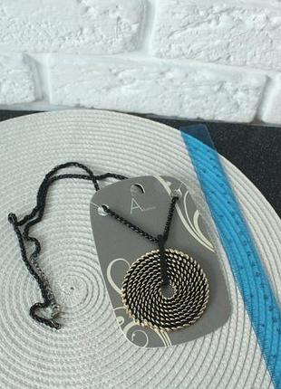 Підвіска з цікавим кулоном і цепочкою з гарним плетінням