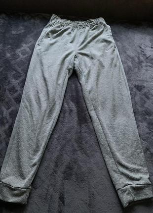 Спортивные штаны retro nike dri-fit как adidas и retro nike и puma и reebok