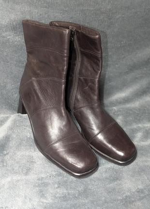 Женские высокие ботинки получёбитки кожа на 42 shape
