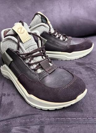 Демисезонные кроссовки эссо, размер 33