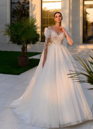 Весельное платье из коллекции 2025