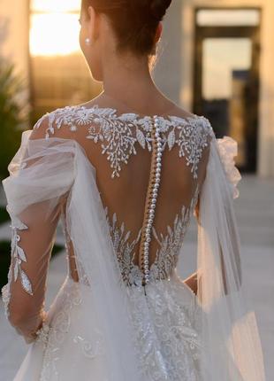 Весельное платье из коллекции 2025