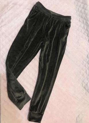 Брюки на девочку 10-11 лет