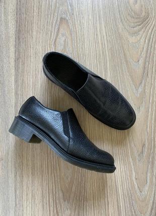 Женские оригинальные кожаные полуботинки dr. martens