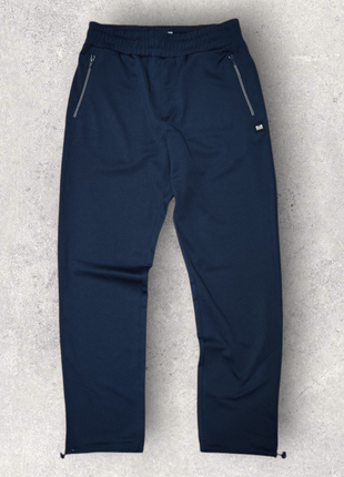 Оригинальные спортивные штаны weekend offender