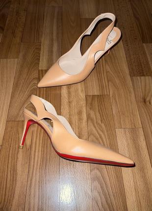 Женские кожаные туфли christian louboutin (оригинал)