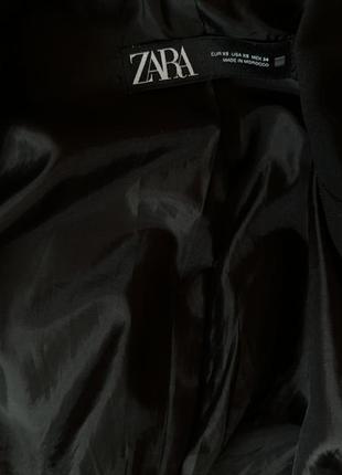 Блейзер zara черный с подвернутыми рукавами7 фото