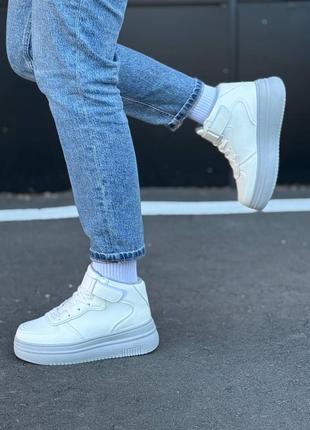 Кросівки з утепленням