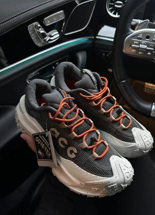 Чоловічі кросівки nike acg mountain fly 2 low 'dark smoke grey'