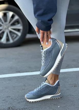 Зимние женские кроссовки