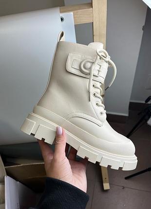 Стильные зимние ботинки для девочек