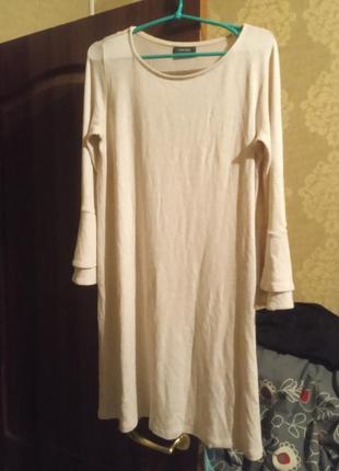 Продам платье женское