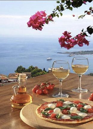 Діамантова вишивка. картина на підрамнику преміум  італійська піца з келихом білого вина, розмір 40x30 см