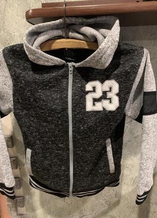 Кофта спортивная 8-10