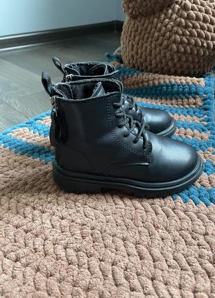 Демісезонні челсі чоботи черевики ботинки