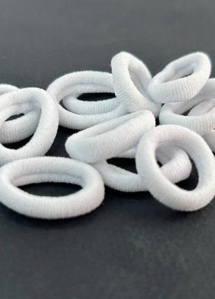 120 шт - набор резиночки бесшовные 2см - белые