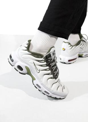 Nike air max plus tn light bone/olive 41 44