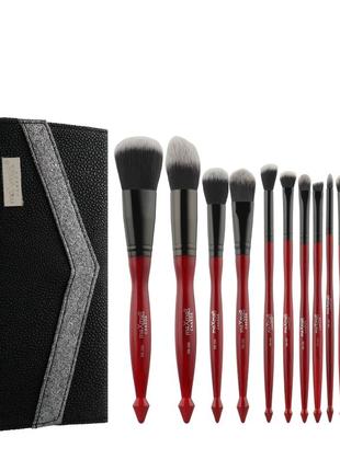 Набор кисточек для макияжа maxmar из 11 инструментов в черно-серебристом клатче