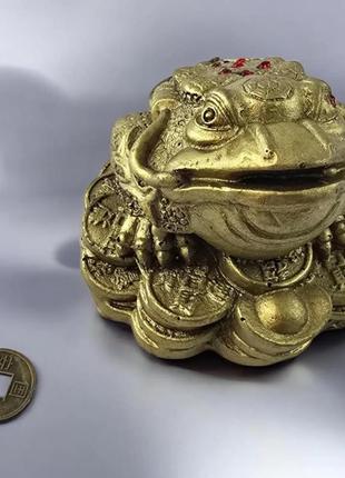 Жаба фэн-шуй для привлечения богатства с монетой (5,6х8х6,7 см)2 фото