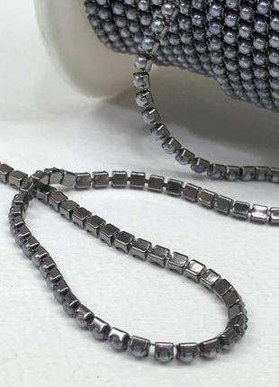 1м - стразовий ланцюг ss6 (2мм), графітові перли