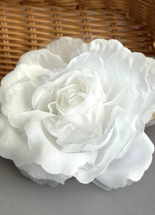Брошь цветок роза 10 см, ткань - белый