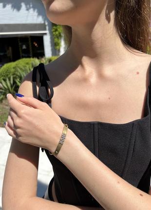 Диор браслет жесткий с надписью / стильный браслет с мелким цирконием