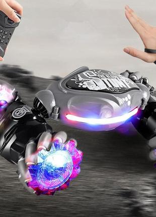 Трюковая машинка перевёртыш 27см с браслетом и пультом управления + подсветка и звук серая