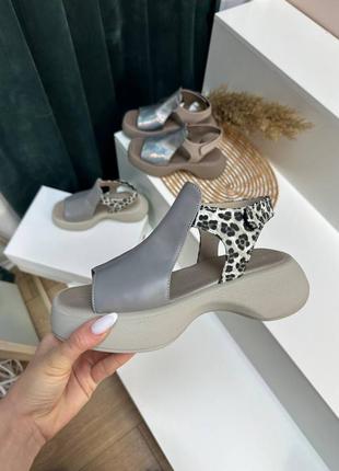 Босоніжки жіночі з натуральної шкіри