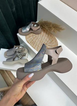 Босоніжки жіночі з натуральної шкіри