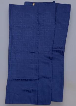 Аутентична шаль fendi