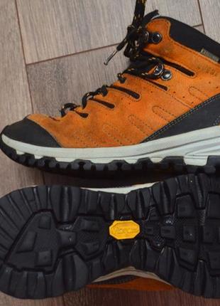 Трекінгові черевики everest / 38 розмір