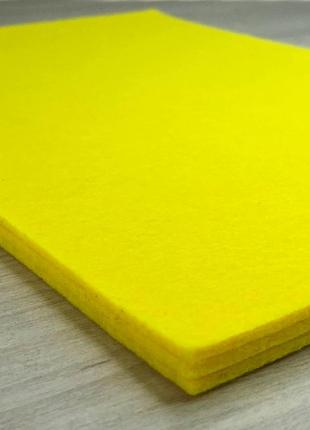 Жесткий фетр, плотный, 3 мм, 20х30 см, цвет - желтый с55