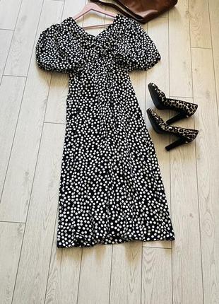 Очаровательное платье river island.
