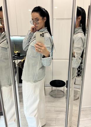 Крутая серая вываренная джинсовая куртка джинсовая рубашка zara