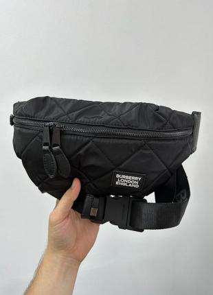 Сумка бананка burberry black quilted fabric medium sonny belt bag