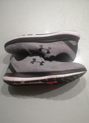 Кроссовки under armour