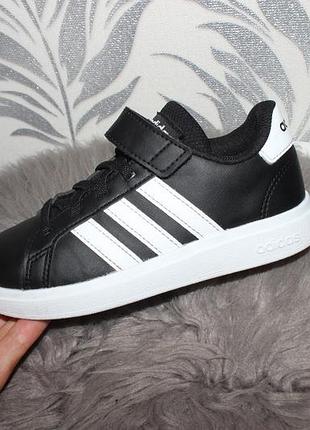 Adidas кроссовки 18.4 см стелька