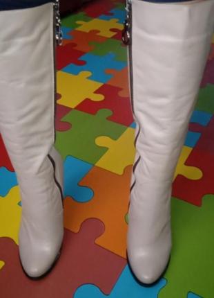 Сапоги на каблуке