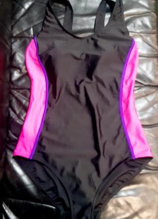 Шикарный слитный спортивный купальник с корректирующим эффектом