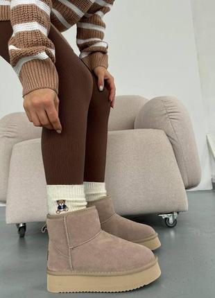 Бежевые женские зимние угги угги из натуральной замши замшевые зимние угги угги
