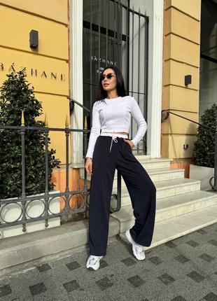 Женский стильный комплект рельефный топ лонгслив и широкие брюки свободного кроя с резинкой