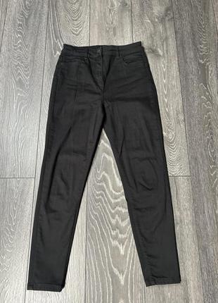 Стильные женские джинсы