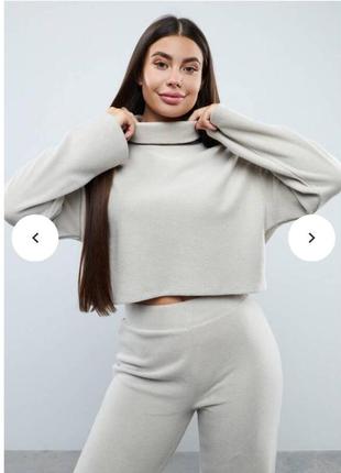 Новый теплый костюм серый