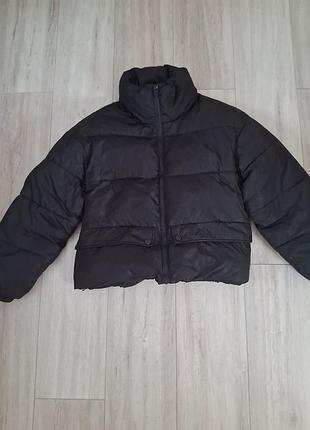 Куртка 
s-m oversize
осень- теплая зима
была в носке один сезон 
🖤420₴🖤