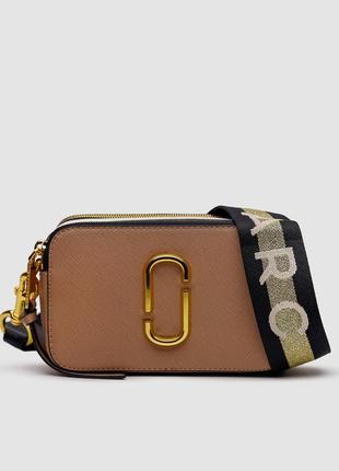 Сумка жіноча  marc jacobs the snapshot dark beige/gold 19 х 11.5 х 7.5 см