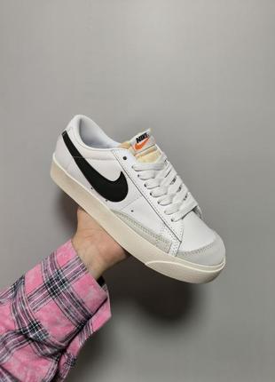 Кросівки nike blazer low 77 vintage white black premium 36