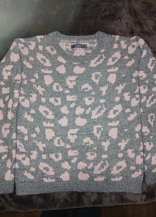 Женский брендовый свитер