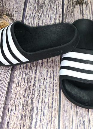 Шлепанцы adidas для мальчика, размер 33-34